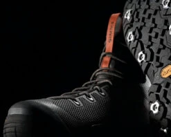 Simms G4 Pro Boot - Vibram Carbon -Angelsportgeschäft 12626 003 11r 5