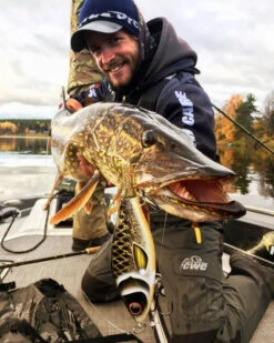 Strike Pro Trueglide Guppie 13,5cm 120g 5 Strike Pro Trueglide Guppie 13,5cm 120g -Angelsportgeschäft 29 EG208 TR001r 3